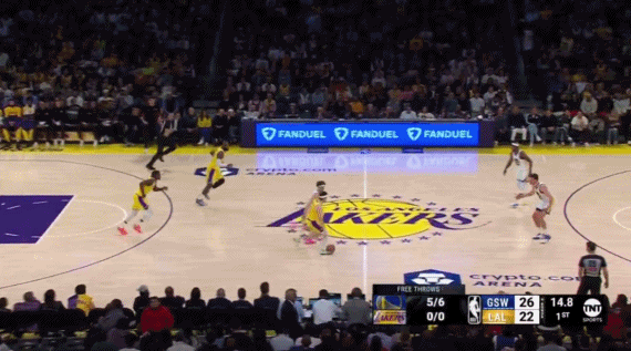 ?顶级防守艺术！追梦两次提前换位预判里夫斯挡拆 并最终封死